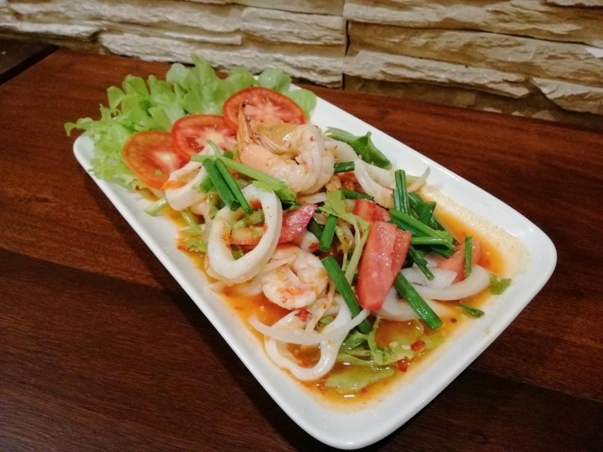 Rapeepan Ville Hotel Ubon Ratchathani Luaran gambar